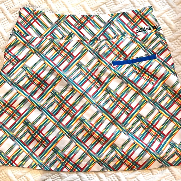 Adidas golf skort in fun pattern! Size 4 - Picture 4 of 6